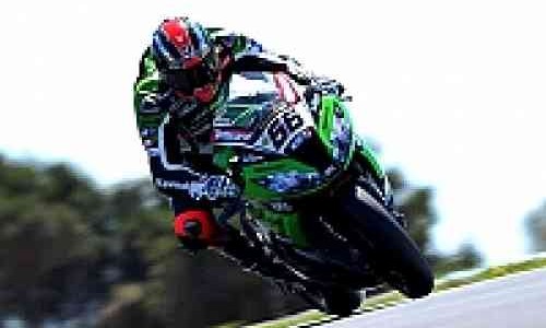 Tom Sykes Terdepan di WSBK Belanda