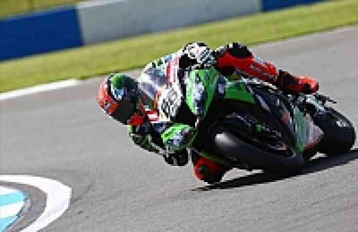 Tom Sykes Pimpin Sesi Superpole WSBK Donington Park