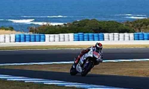 Tes Hari Pertama, Crutchlow Tempel Lorenzo di Phillip Island