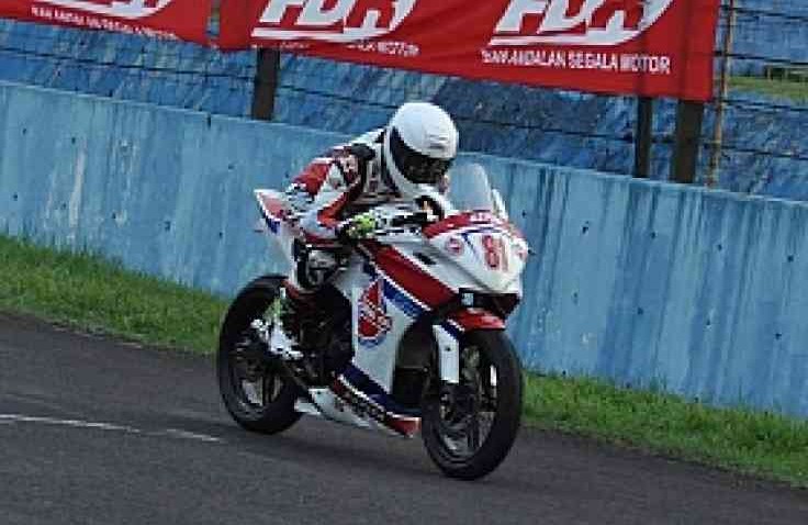 Dwi Satria Raih Podium di OMR Honda CBR250R IRS Seri 2