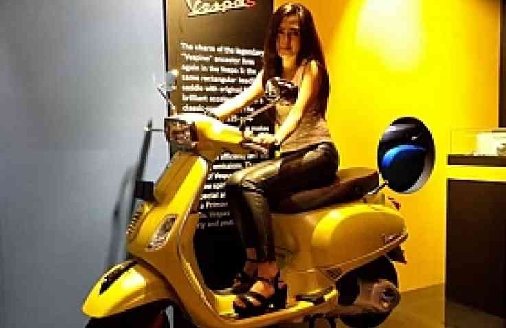 Vespa Buka Outlet Di Pacific Place