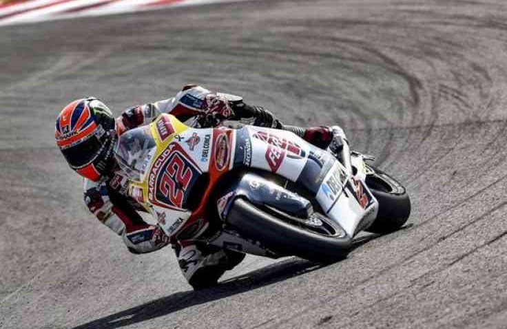 Moto2 San Marino, Bertarung Sengit, Sam Lowes Out