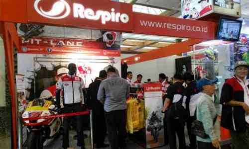 Replika Motor Balap Federal Oil Gresini Moto2 Hadir di IMOS 2016