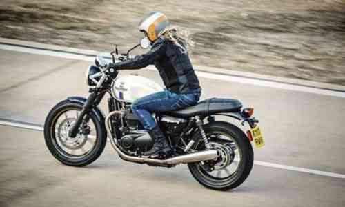 Triumph Umumkan Deretan Warna Baru untuk varian Modern Classic 2018