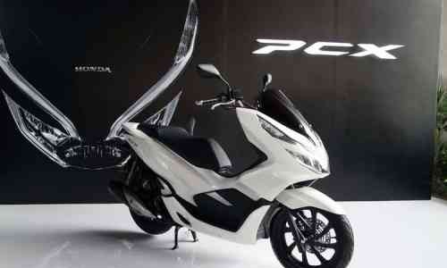 Honda PCX 150 2018 Rakitan Lokal, Sama dengan Harga Yamaha NMAX?