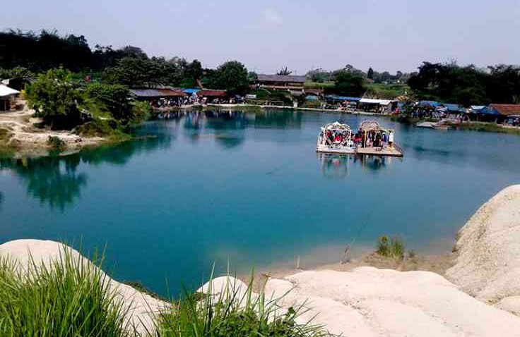 Danau Biru Cisoka Tempat Wisata Di Tengah Kampung