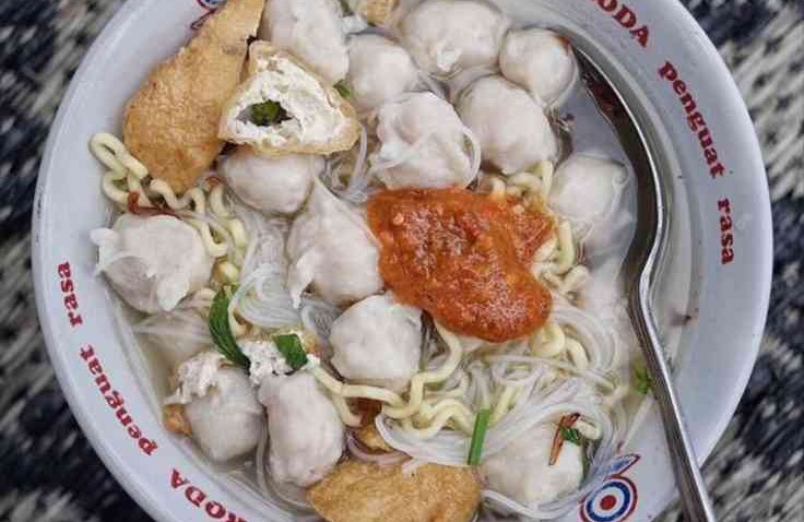 Ngaku Suka Makan ? Cobain Nih Kuliner Yang Cocok Buat Bikers, Namanya Bakso Dodol