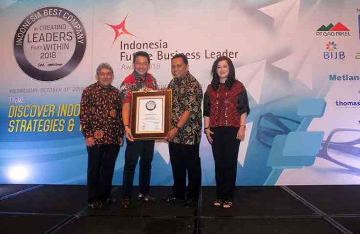 Federal Karyatama Raih Penghargaan Indonesia Best Company In Creating Leaders 2018