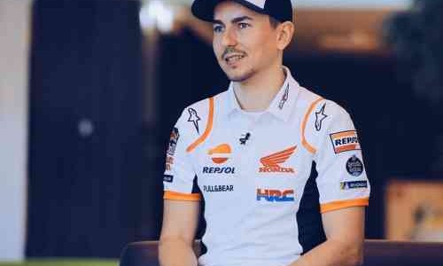 Akhirnya Lorenzo Resmi Pakai Seragam Baru Honda