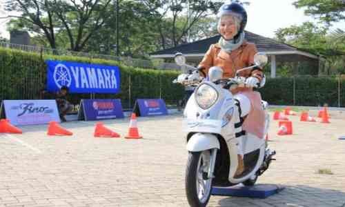 Cara Aman dan Tetap Tampil Stylish Buat Ladies Bikers 