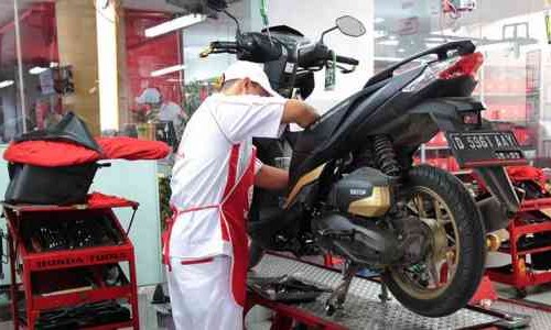 5 Kesalahan Yang Bikin Hangusnya Garansi Motor Honda