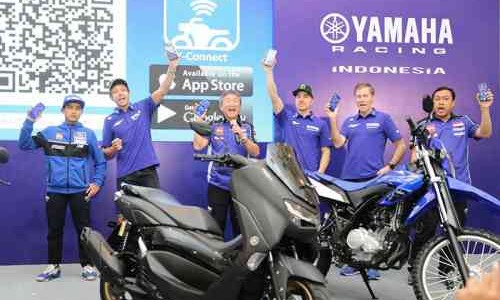 Rossi Dan Vinales Umumkan Harga All New Yamaha Nmax 155 Y-Connected 