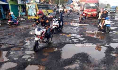 Komponen Ini Rawan Rusak Jika Motor Sering Hantam Lubang di jalan