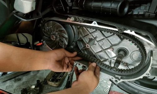 Cara Merawat V-Belt Motor Matic yang Benar Sesuai Arahan Mekanik