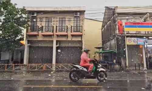 Pengguna Sepeda Motor Wajib Lakukan Ini Saat Musim Hujan